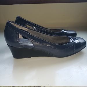 Navy Lifestride Wedges